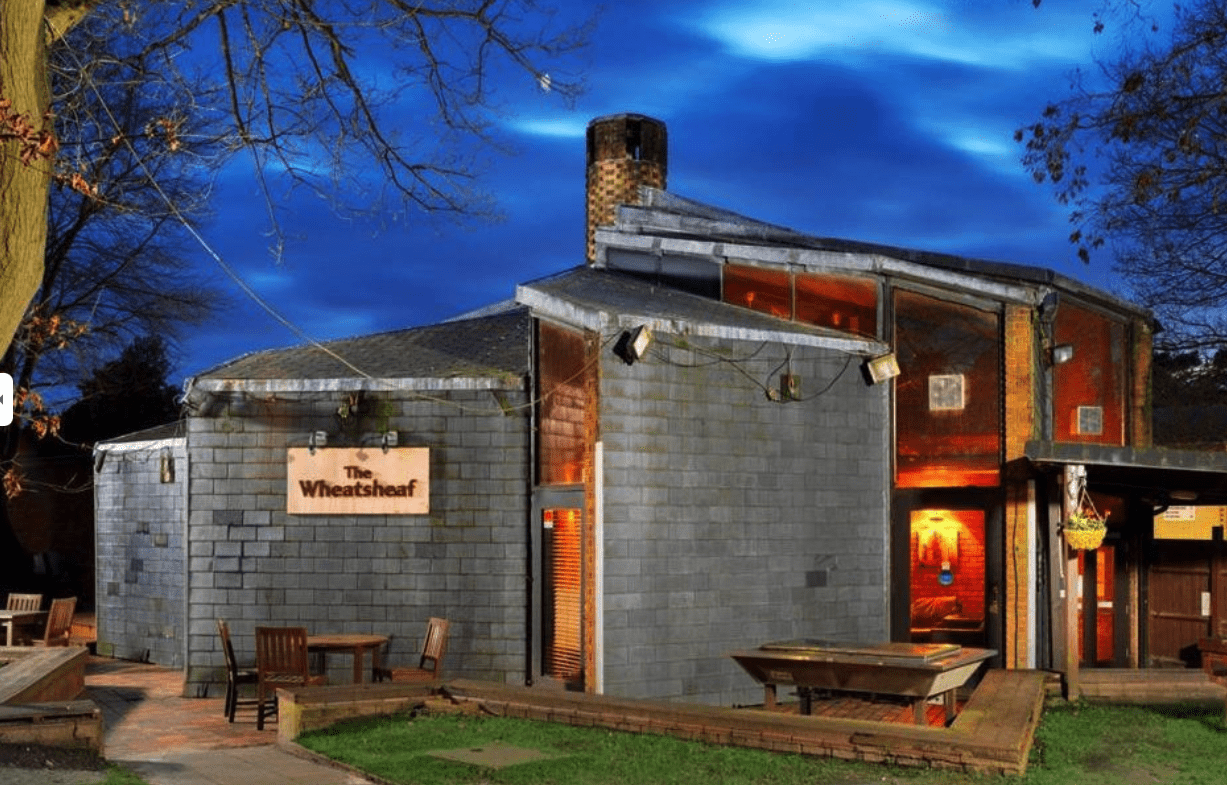 The Wheatsheaf Heatherside Camberley Exterior